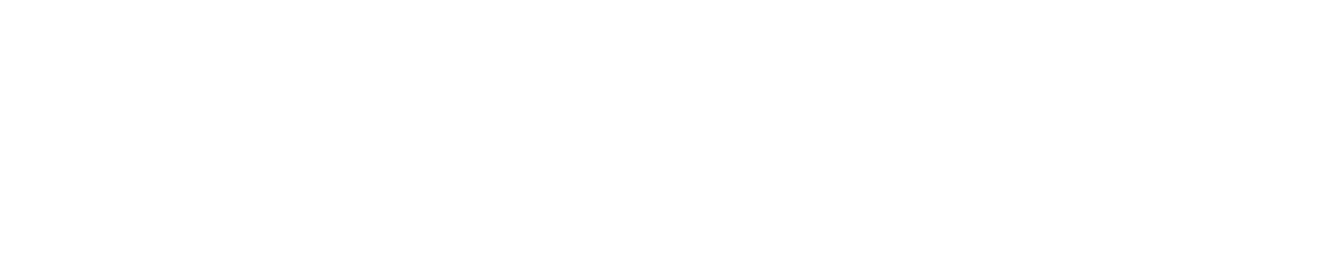 店主こだわりの民芸品や骨董品に囲まれた、四季折々の風景をお楽しみください